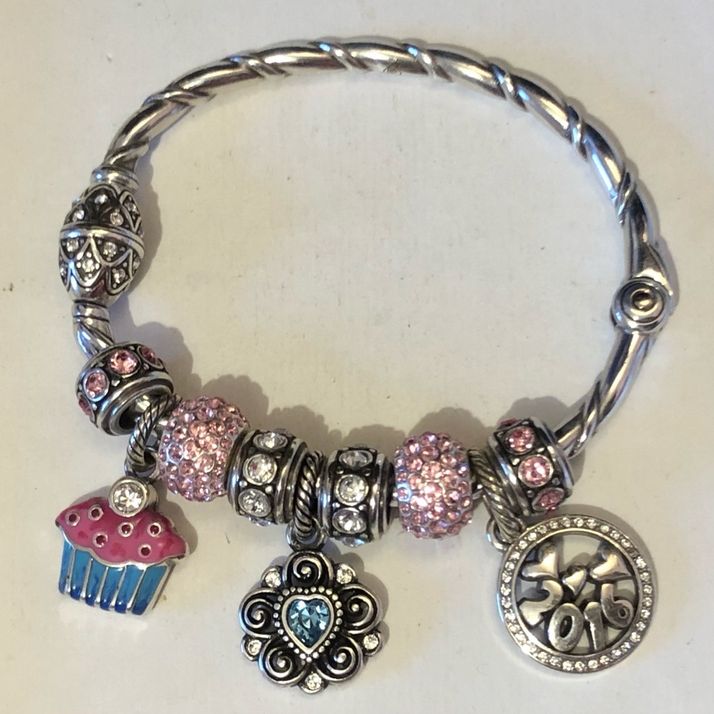 🆕 Brighton Cupcake charm Pink & blue enamel on silver Crystal on top Retired - Picture 5 of 7